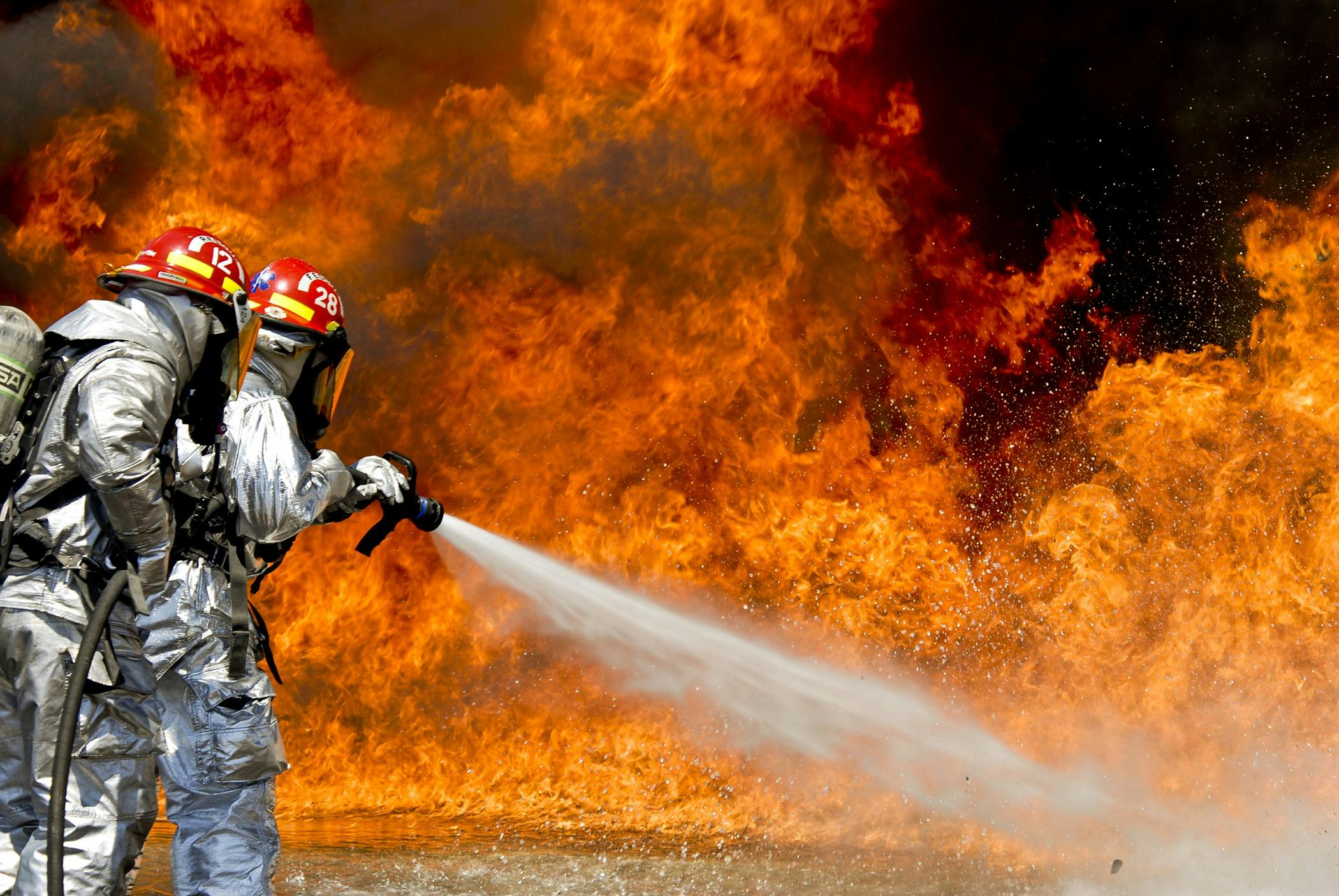 Photo by Pixabay: https://www.pexels.com/photo/photo-of-a-2-fireman-killing-a-huge-fire-69934/